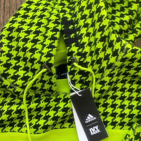 Ivy Park Allover Print Cropped Hoodie - Halls of Ivy - Picture 5 of 9